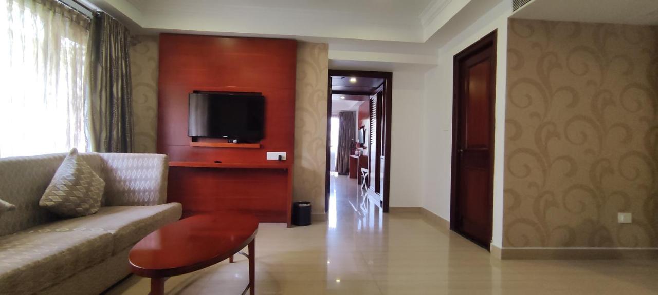 Vettutura Lake Palace Trivandrum מראה חיצוני תמונה