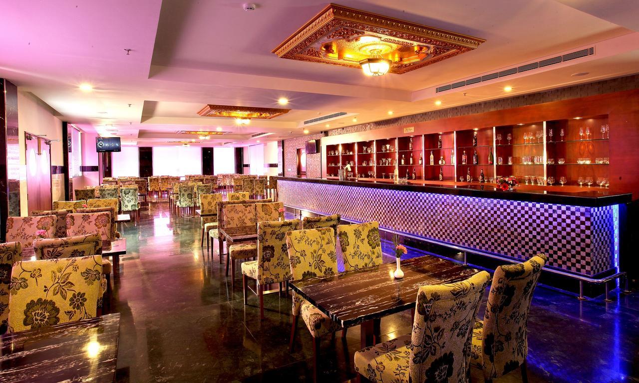 Vettutura Lake Palace Trivandrum מראה חיצוני תמונה